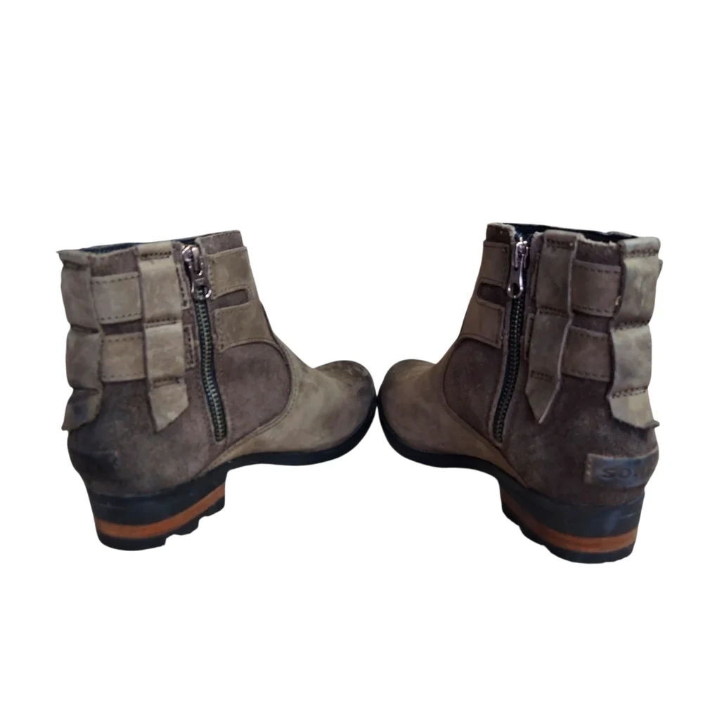 Sorel Lolla Waterproof Leather Suede  Taupe Ankle Boot